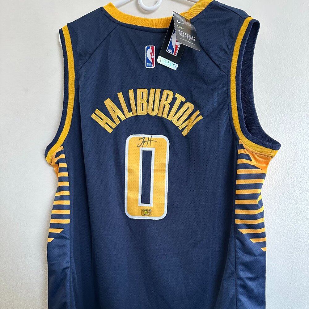 TYRESE HALIBURTON SIGNED INDIANA PACERS AUTOGRAPHED NIKE JERSEY W/COA - XL - 766